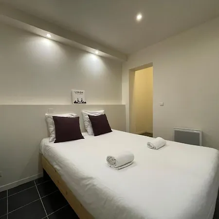 Confort & Gare - Exterieur - Parking * Fontainebleau