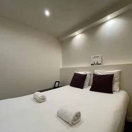 Confort & Gare - Exterieur - Parking Fontainebleau