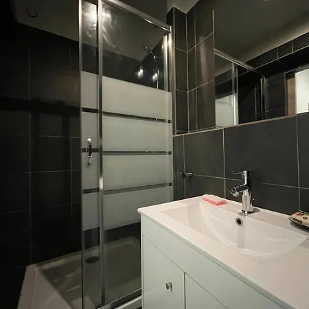 Apartamento Confort & Gare - Exterieur - Parking Fontainebleau